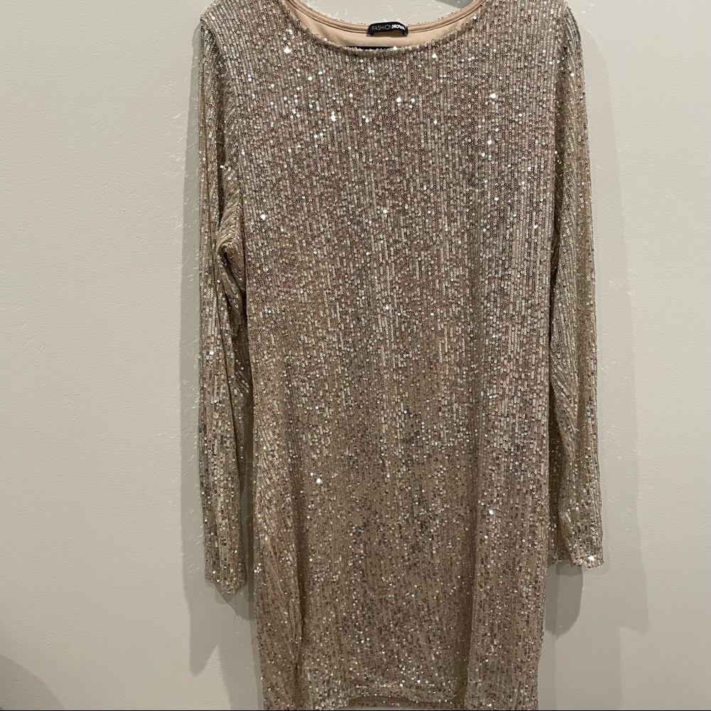 SHIMMERY DRESS SEQUINS